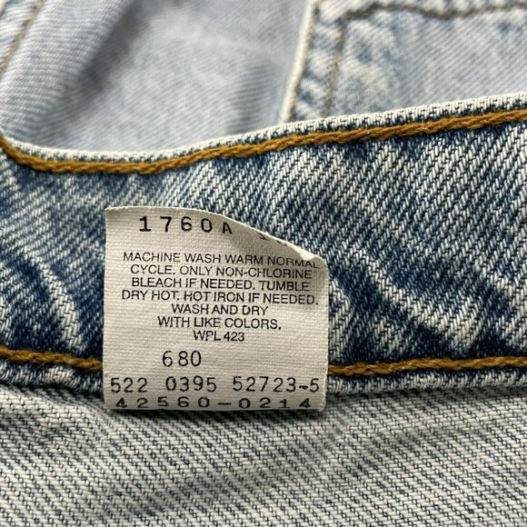 Vintage Levis 560 Jean Shorts Bermuda Men W36 Loose Fit Tapered Modified Cutoff - Picture 10 of 10